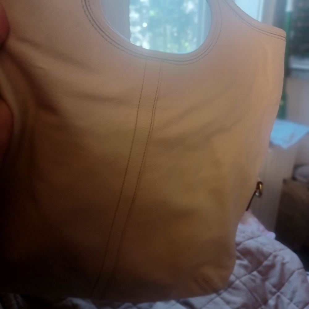 Vintage Rare soft Leather Coach Shoulder Bag that is turned inside out adjustab - Picture 8 of 16